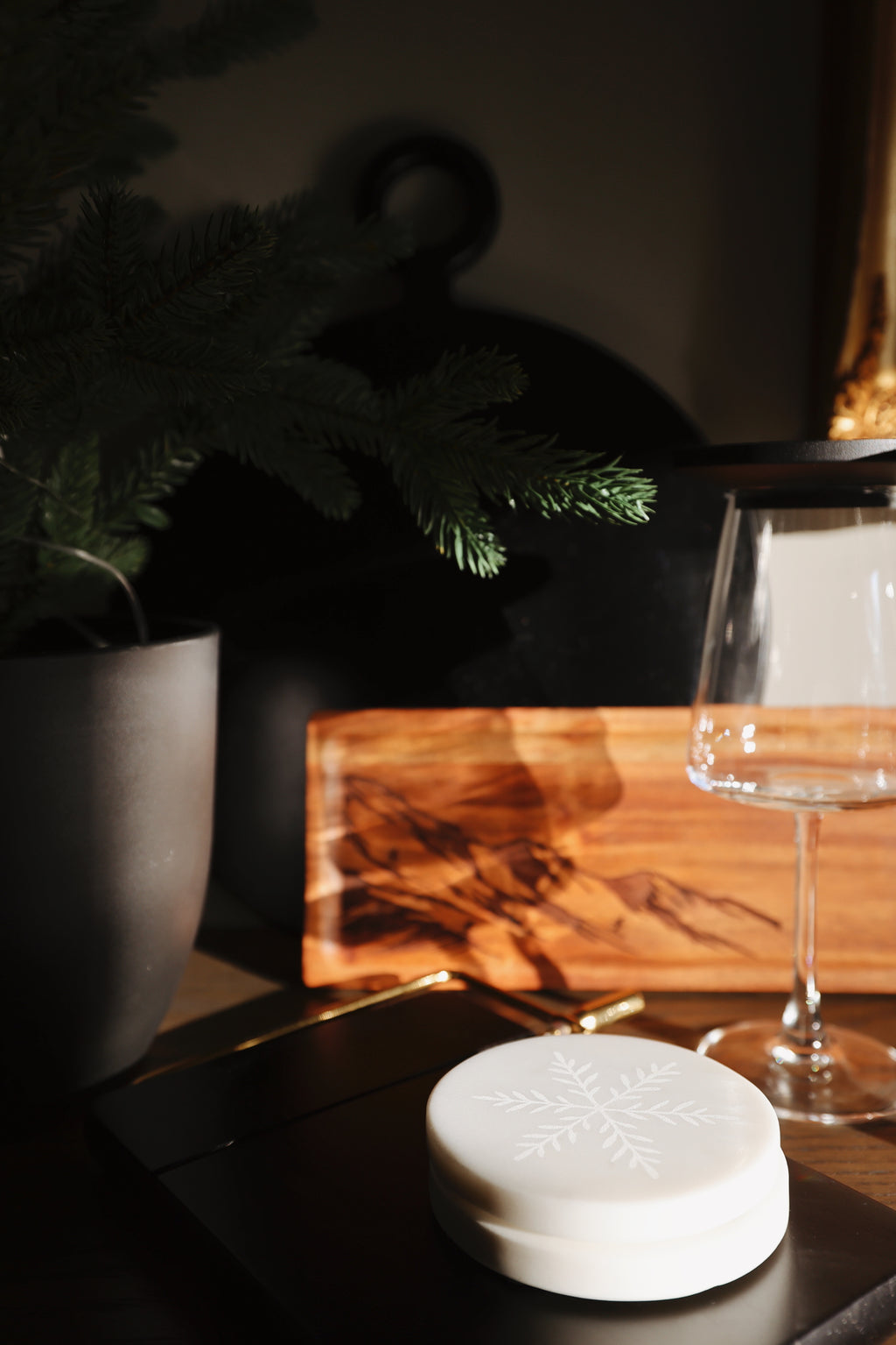 White Marble Round Coaster Set of 4